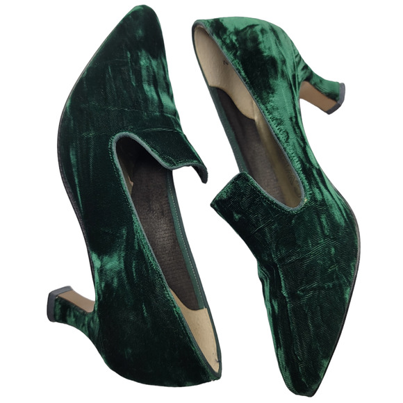 C. Webb Co. Velvet Green Heels Women's Size 7M  2" Kitten Heel Slip On Vintage - Picture 7 of 16